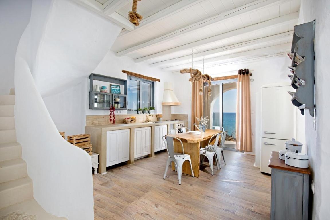 Axiotheaton Villas Pefki  ภายนอก รูปภาพ